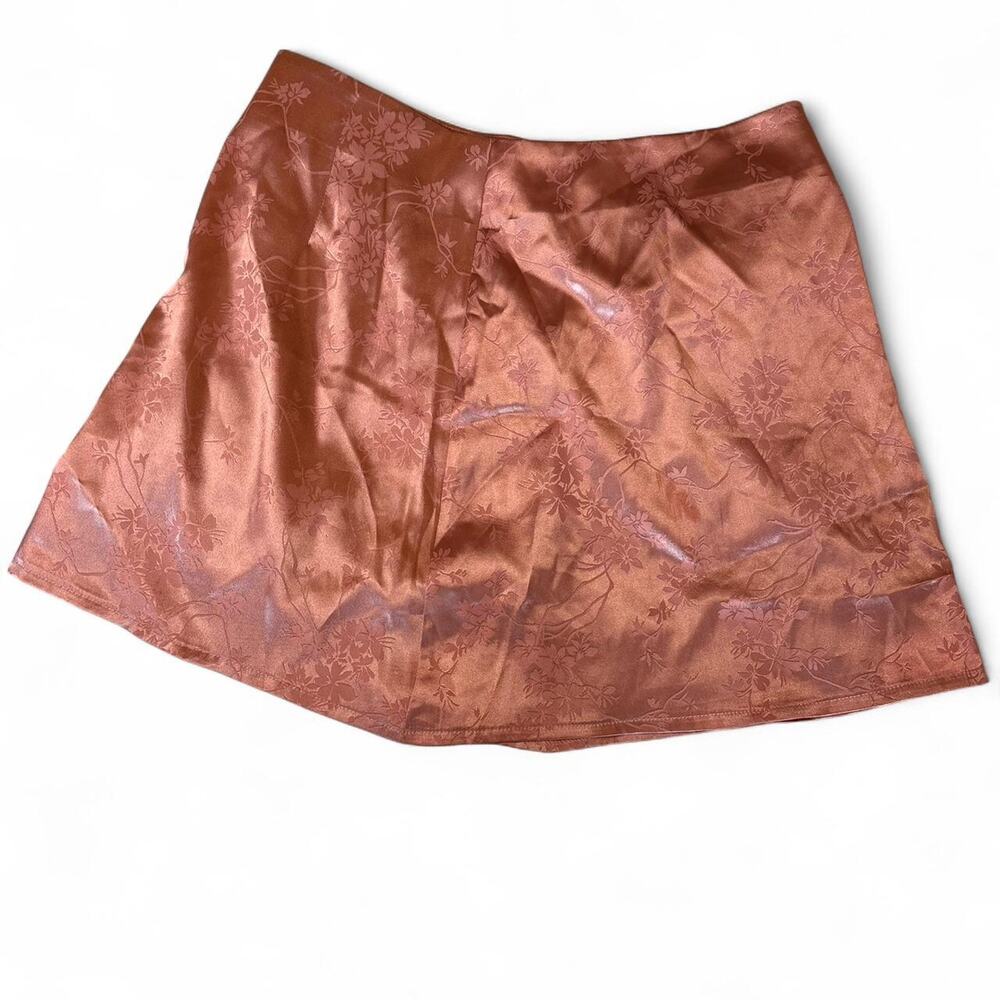 Cider Pink Silky Floral Mini Skirt - Size Large